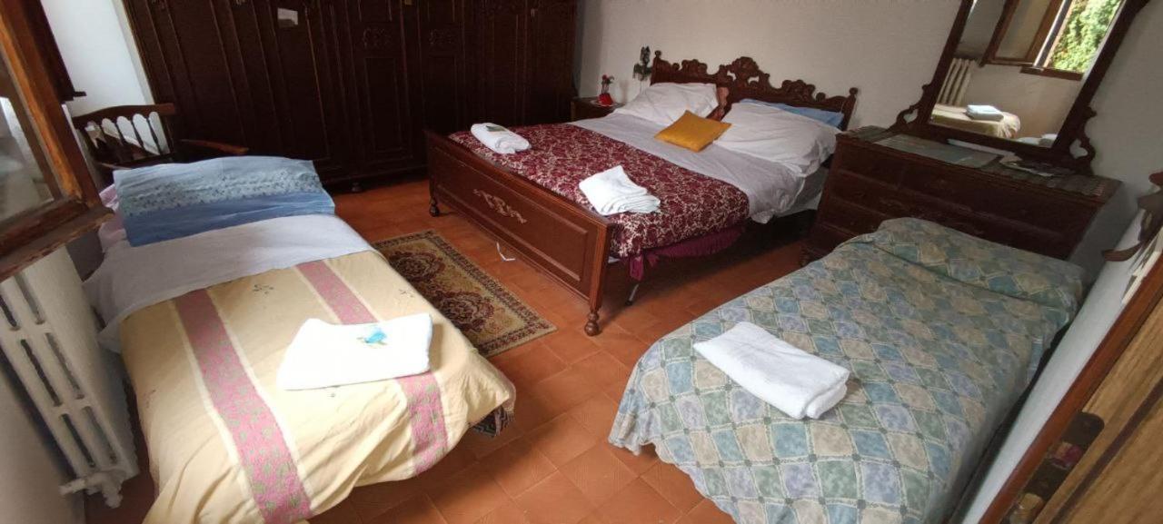 Camera Tripla Economy con Bagno in Comune