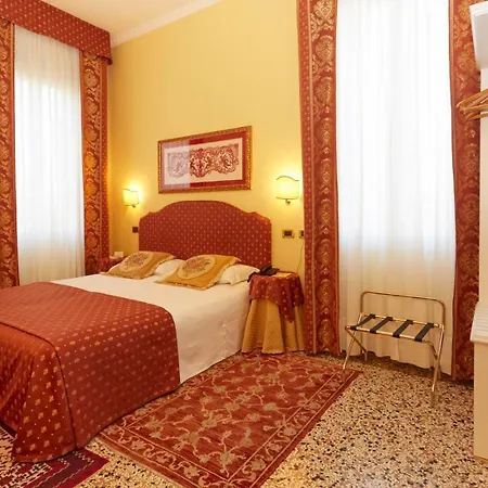Casa Villa Gardenia Venice - Atika&Atif-2